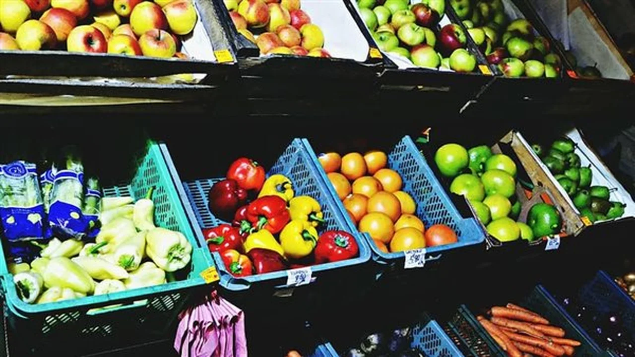 أسعار الخضروات والفاكهة اليوم الأربعاء 17-12-2025: تحركات السوق وتأثيرها على ميزانية الأسر